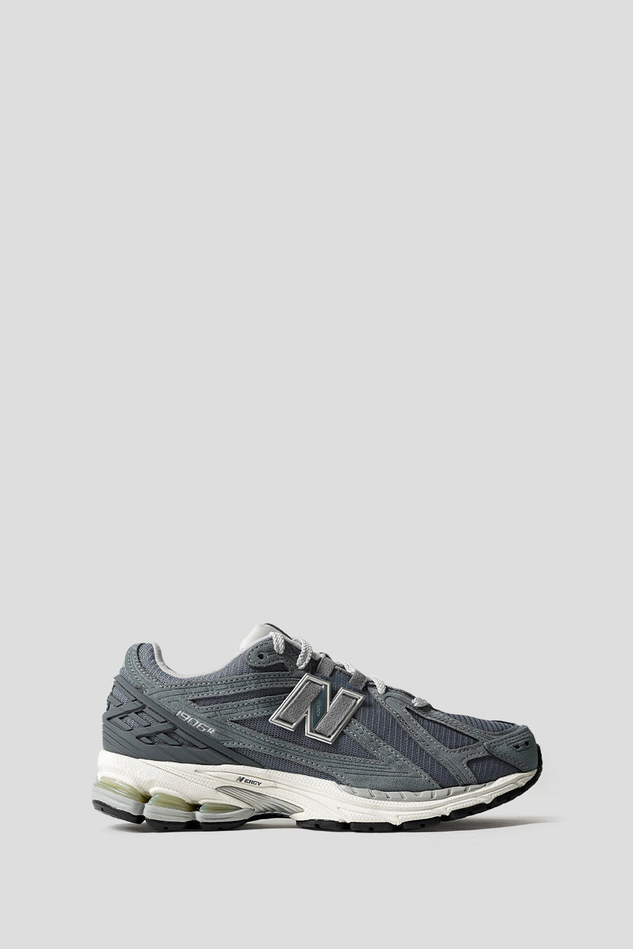 NEW BALANCE - TITANIUM AND GREY MATTER 1906R SNEAKERS