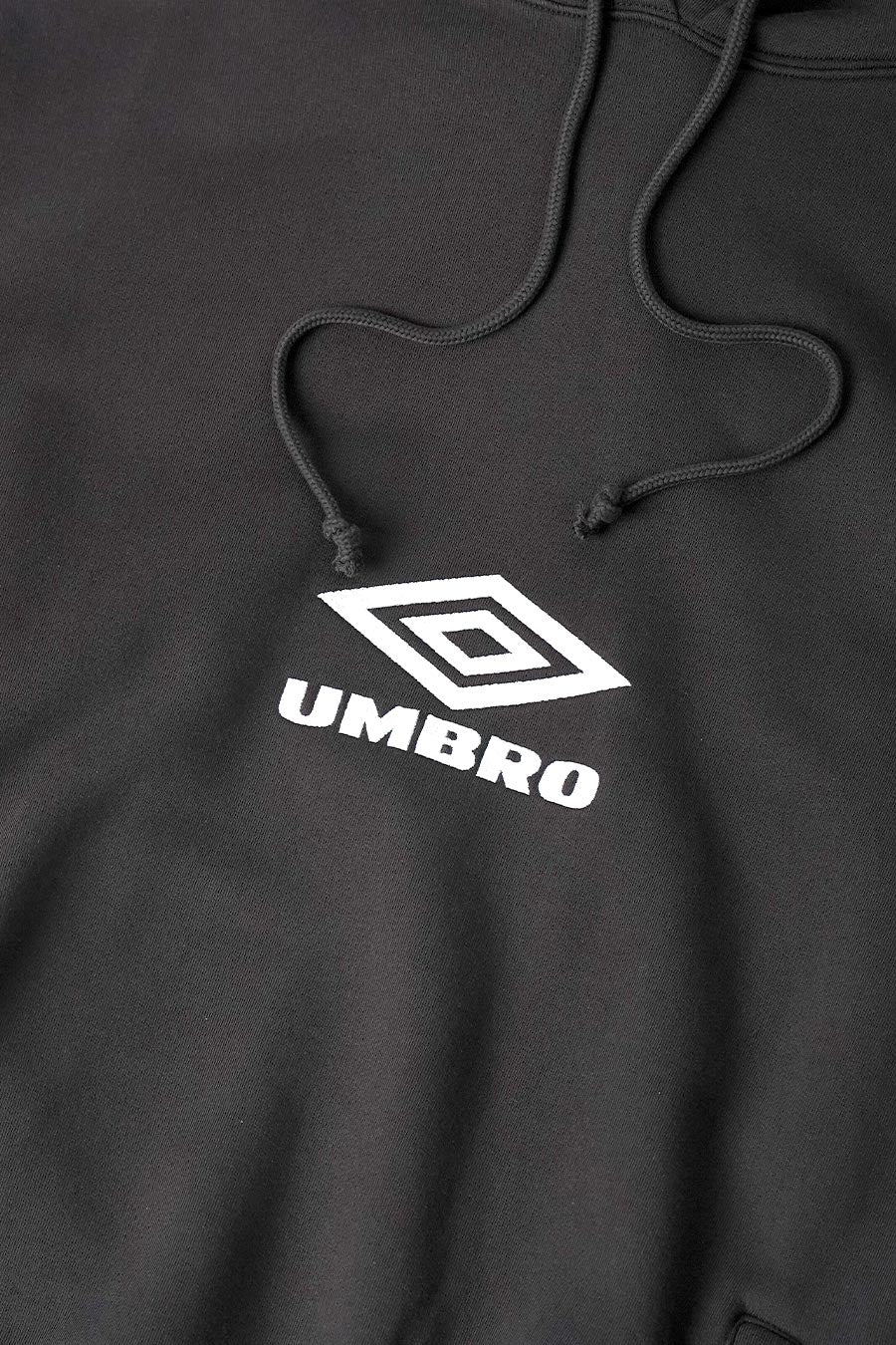 Umbro - WASHED BLACK OG LOGO MASK HOODIE - LE LABO STORE