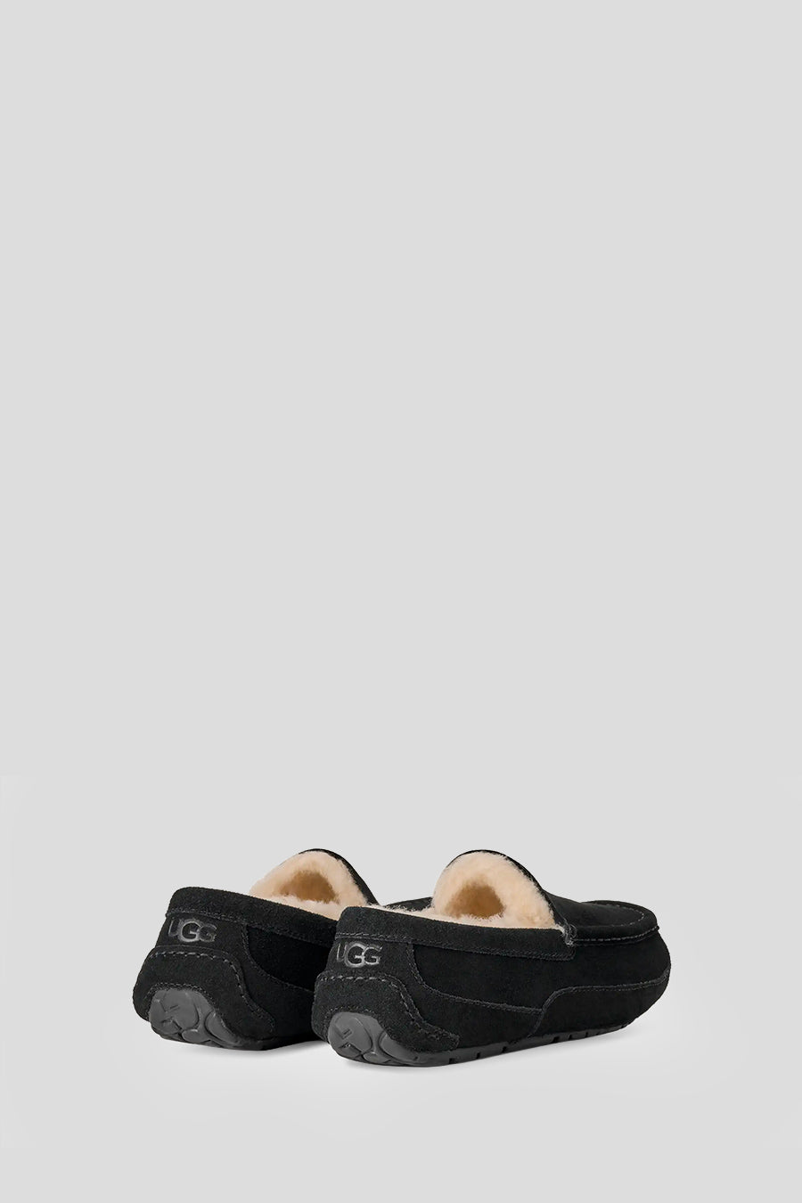 UGG - CHAUSSON ASCOT BLACK - LE LABO STORE