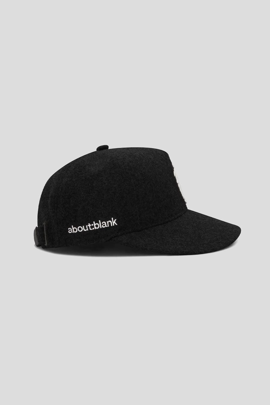 about:blank - CASQUETTE MONOGRAM NOIR ET ÉCRU - LE LABO STORE