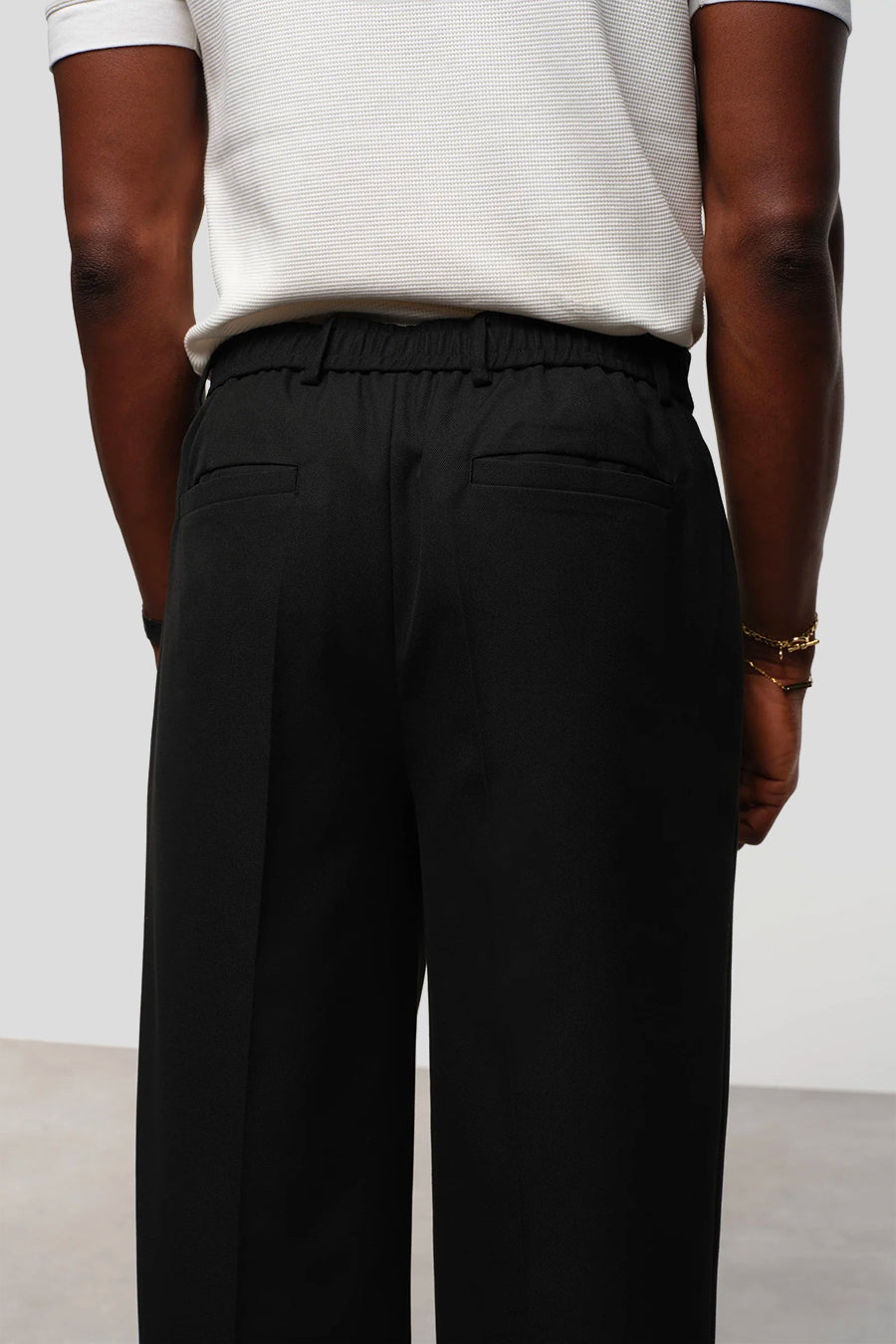 about:blank - PANTALON EVERYDAY PLEATED NOIR - LE LABO STORE