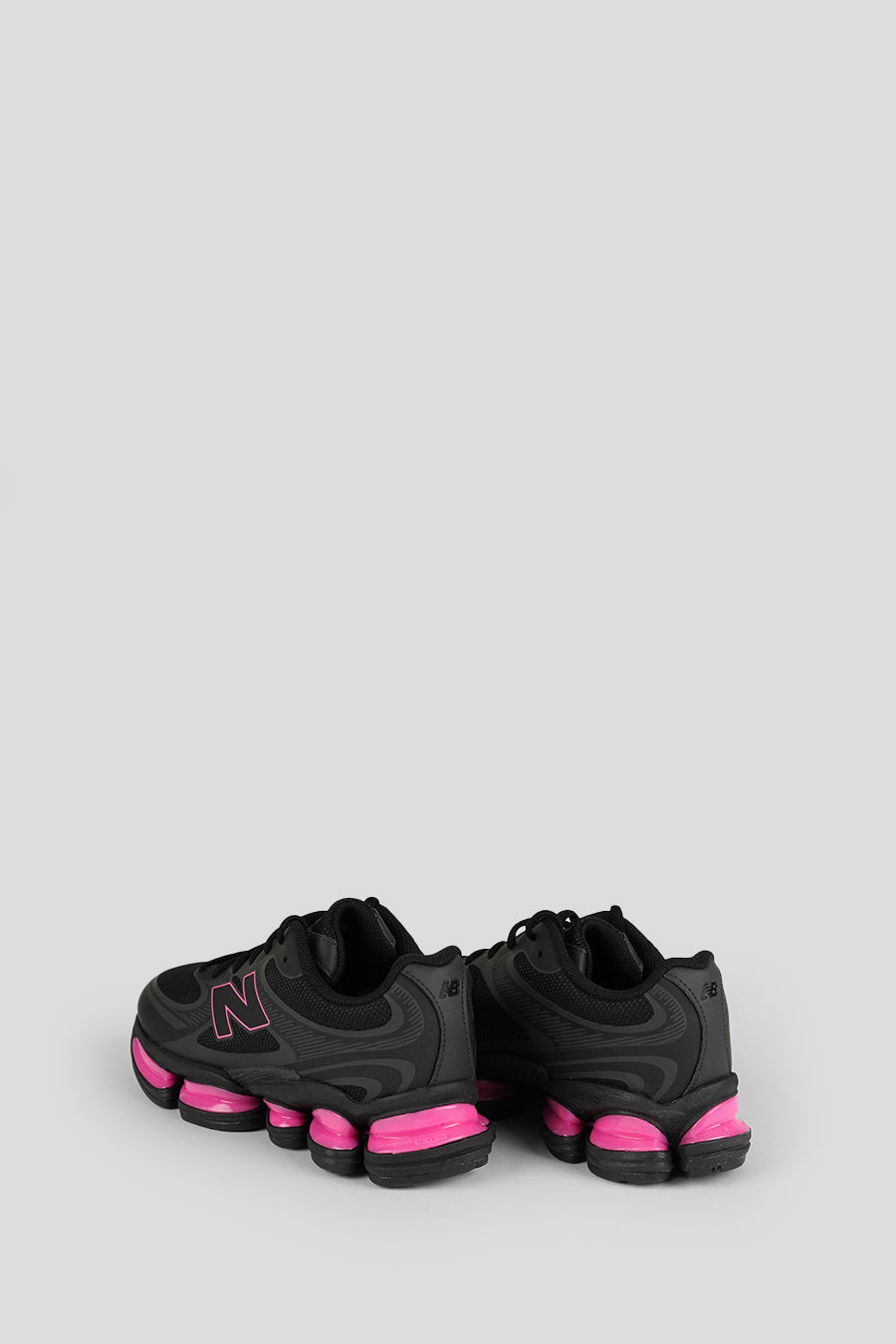 NEW BALANCE - BLACK, PINK HEAT AND BLACK CEMENT ABZORB 2000 SNEAKERS - LE LABO STORE