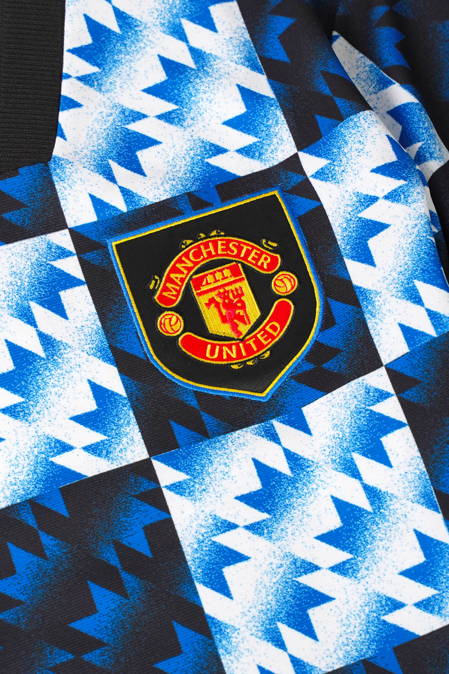 ADIDAS - MAILLOT MUFC LF BLEU, BLANC ET NOIR - LE LABO STORE