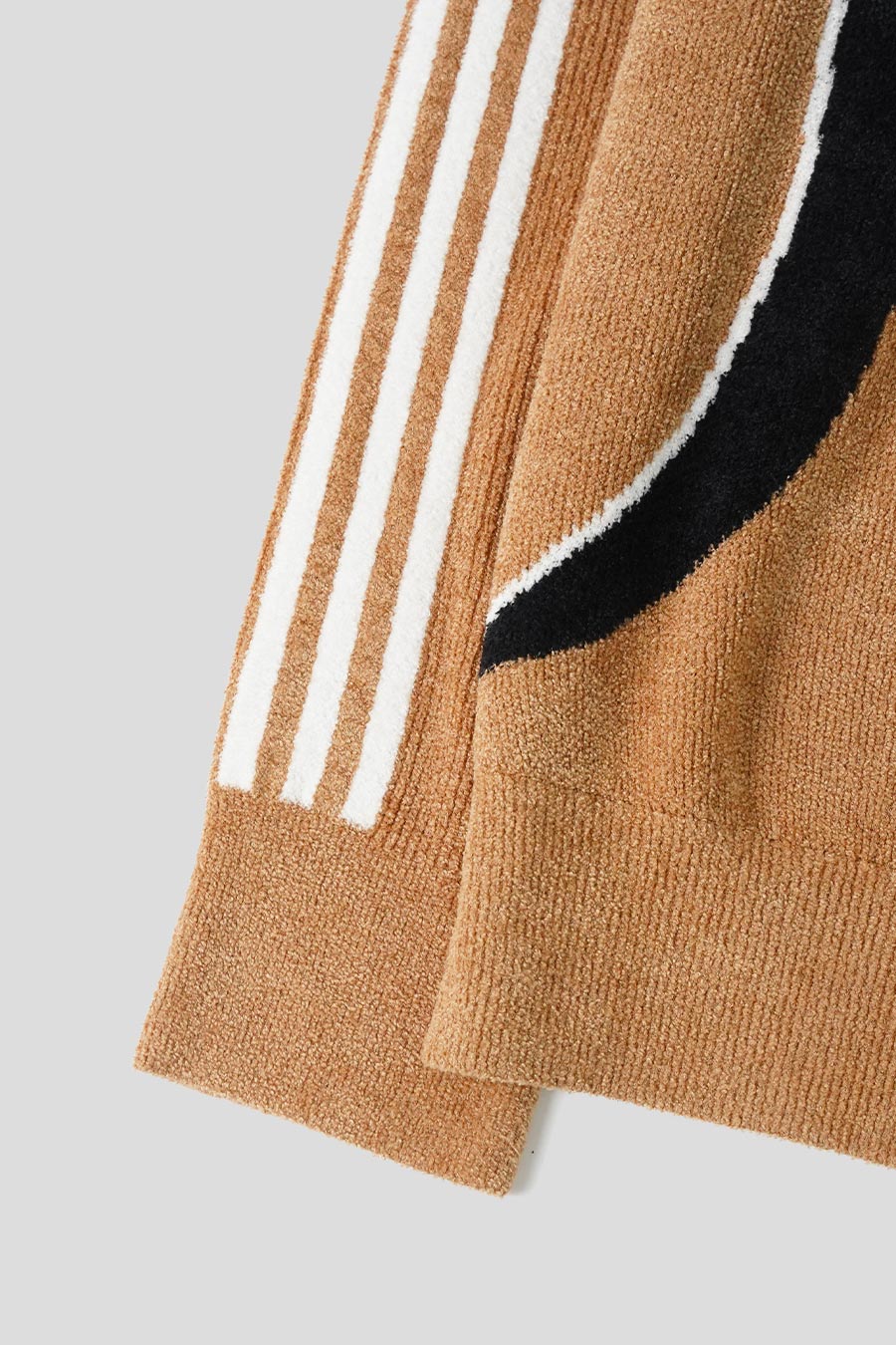 ADIDAS - POLO RETRO REMIX TEAMGEIST BEIGE, NOIR ET BLANC - LE LABO STORE