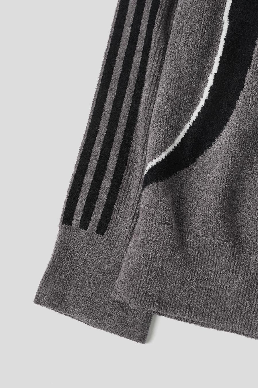 ADIDAS - POLO RETRO REMIX TEAMGEIST GRIS, NOIR ET BLANC - LE LABO STORE