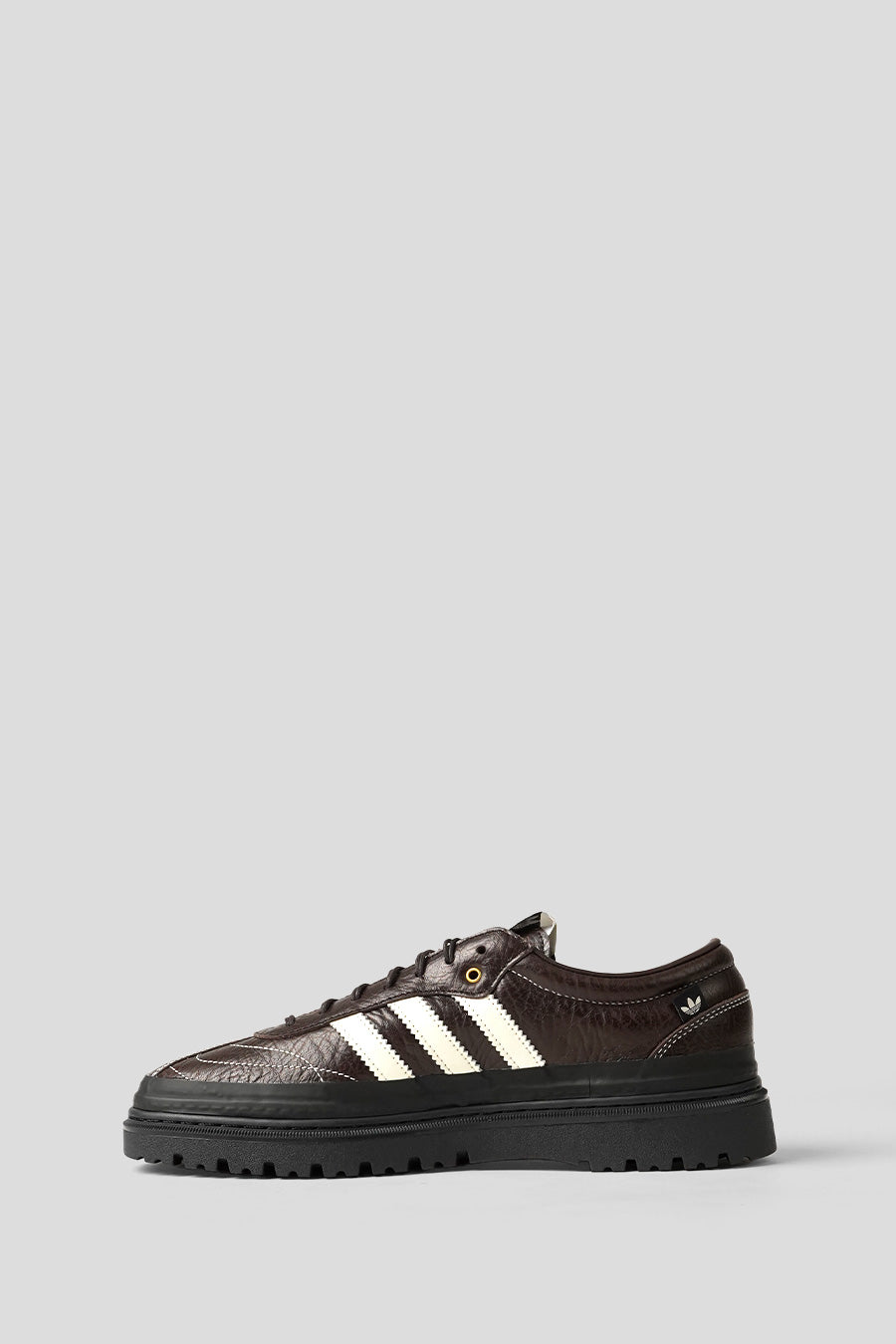 ADIDAS - SNEAKERS SAMBA LX FREIZEIT SFTM AURORA COFFEE, OFF WHITE AND CORE BLACK - LE LABO STORE