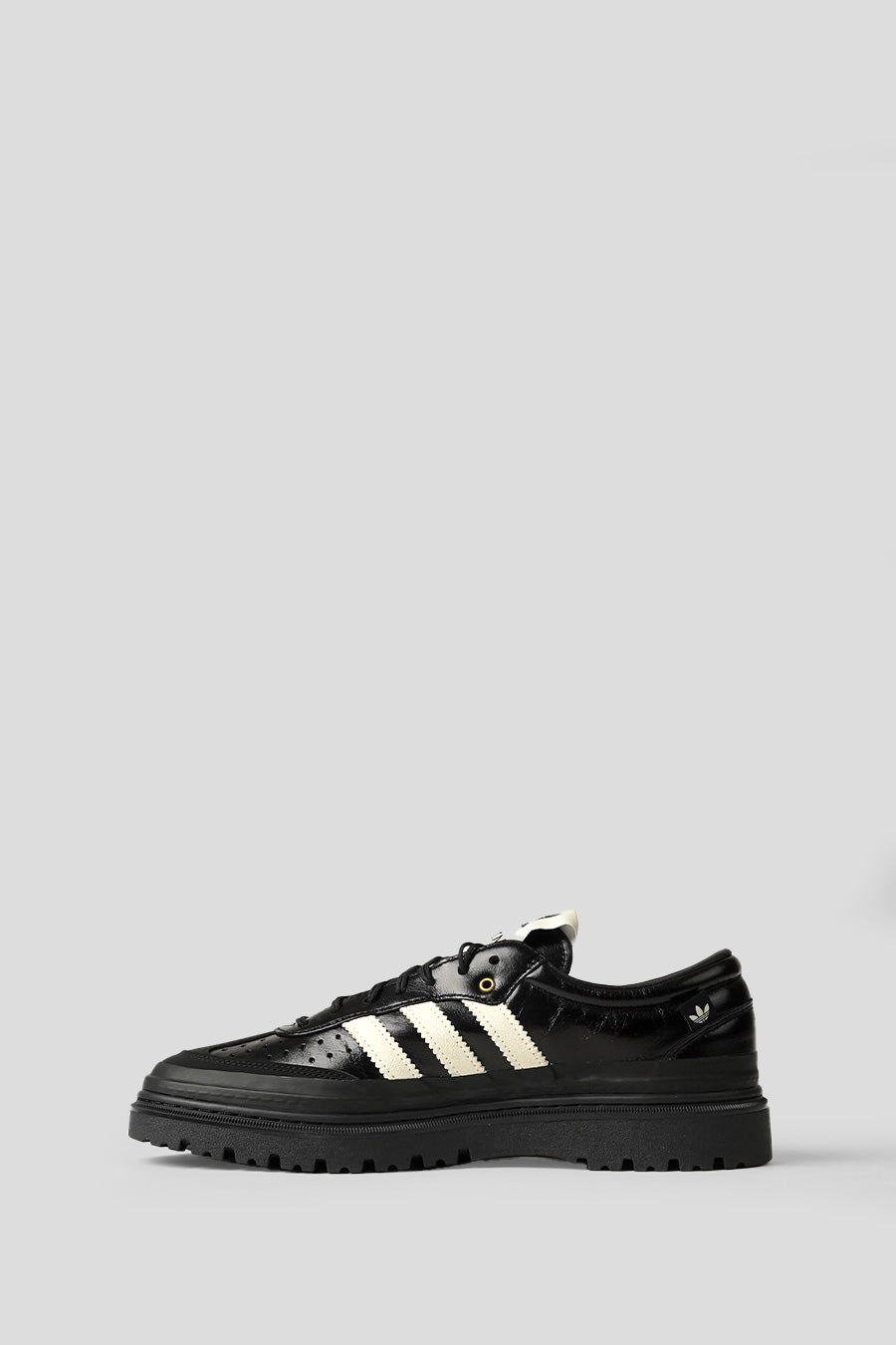 ADIDAS - SNEAKERS SAMBA LX FREIZEIT SFTM CORE BLACK AND OFF WHITE - LE LABO STORE