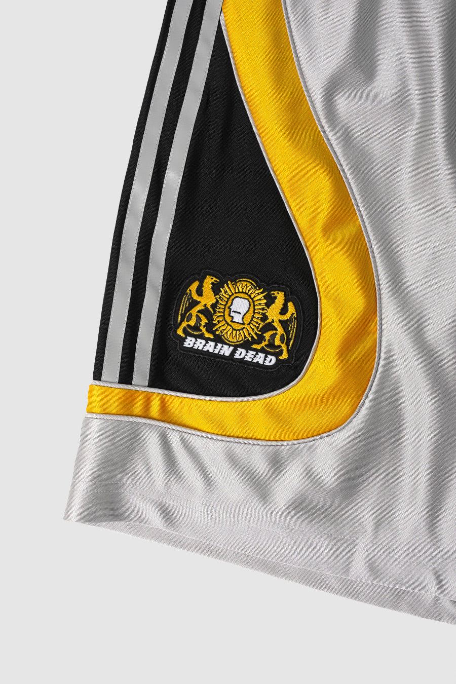 ADIDAS - SHORT BD FB X BRAIN DEAD GRIS, NOIR ET JAUNE - LE LABO STORE