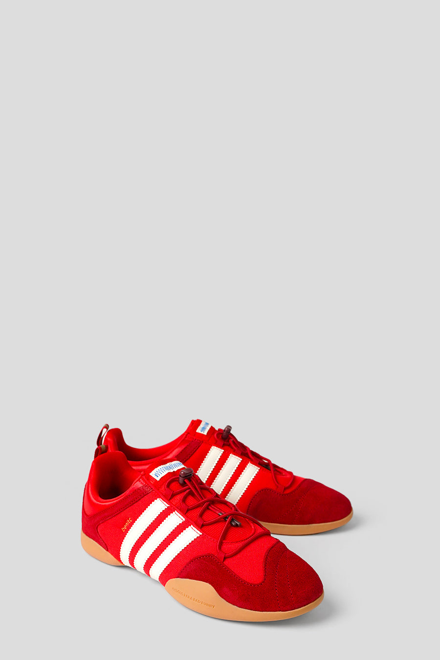 ADIDAS - SNEAKER BALLERINA X BAD BUNNY VIVID RED, CHALK WHITE ET POWER RED - LE LABO STORE