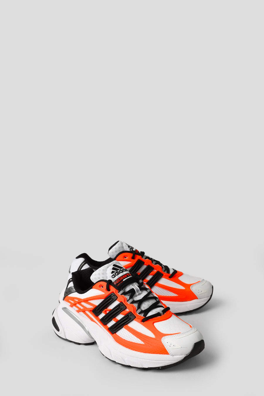 ADIDAS - SNEAKERS ADISTAR XLG 2.0 CLOUD WHITE, CORE BLACK ET SOLAR ORANGE - LE LABO STORE