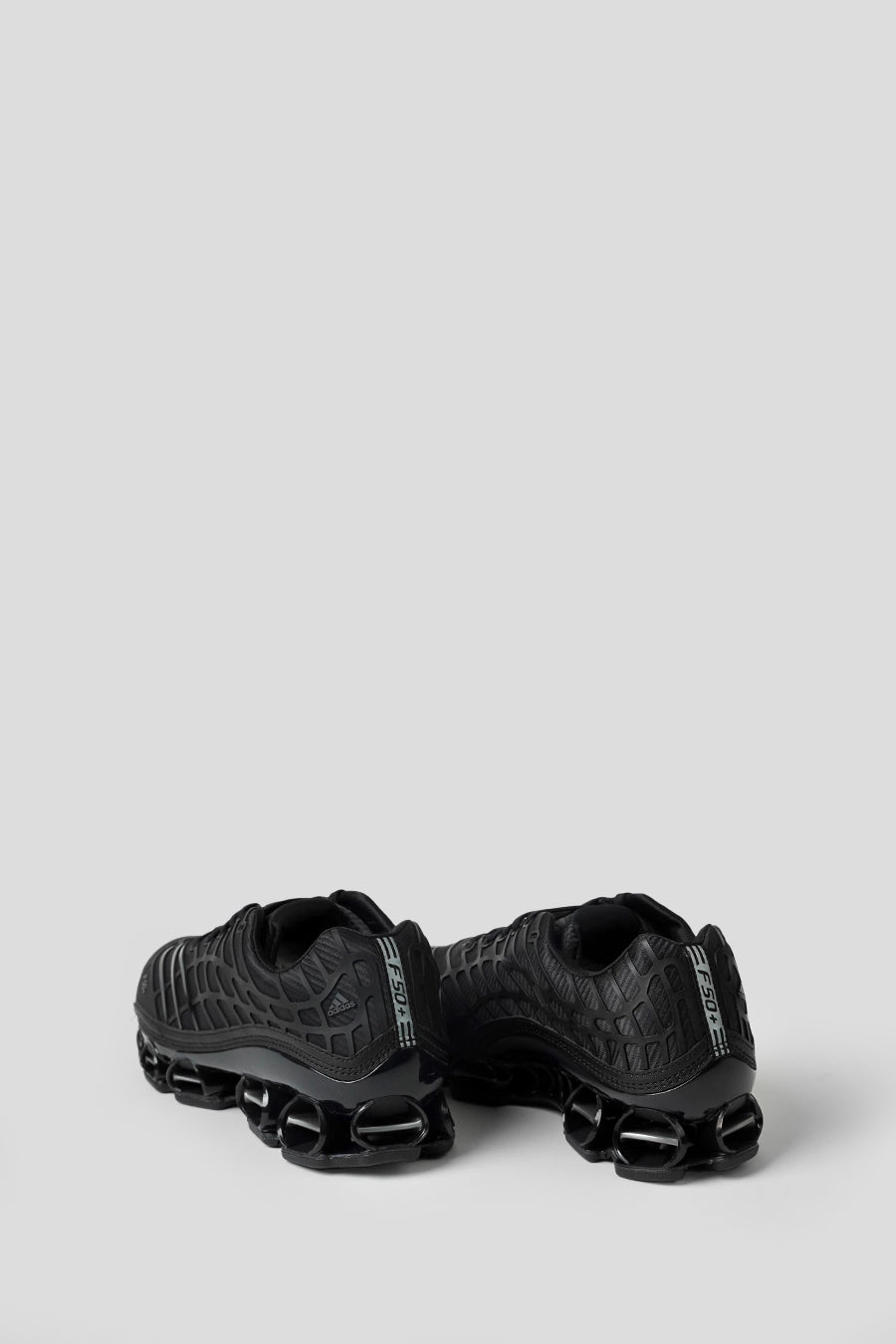 ADIDAS - SNEAKERS MEGRIDE F50 CORE BLACK ET IRON METALLIC - LE LABO STORE