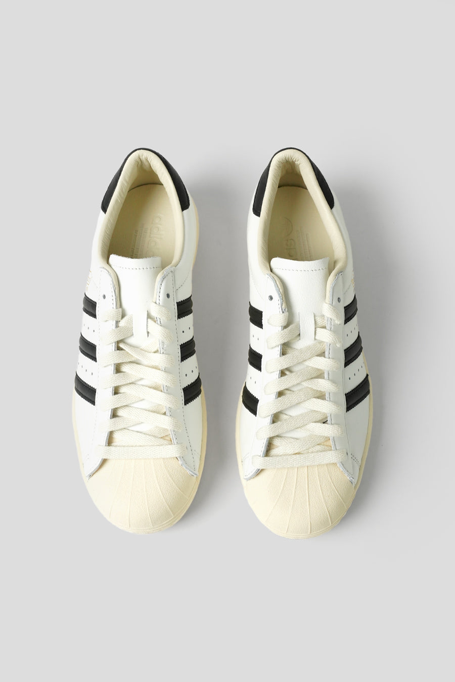 ADIDAS - CORE WHITE SUPERSTAR VINTAGE SNEAKERS LE LABO STORE ADIDAS - CORE WHITE SUPERSTAR VINTAGE SNEAKERS LE LABO STORE