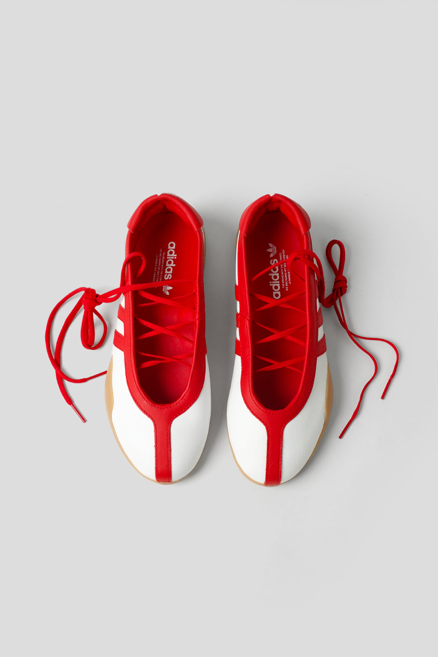 ADIDAS - SNEAKERS TAEKWONDO MEI BALLET W CLOUD WHITE ET BETTER SCARLET - LE LABO STORE