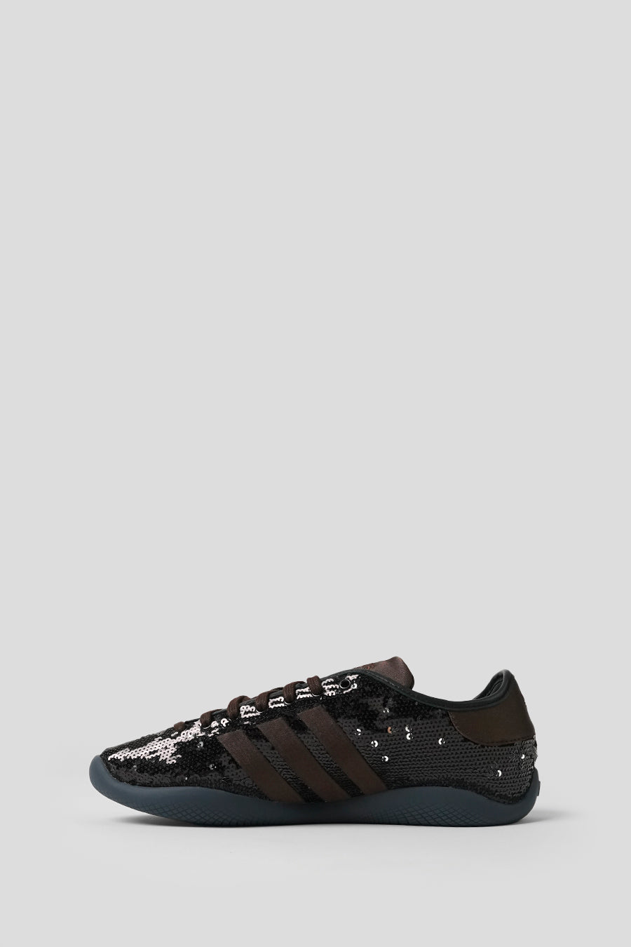 ADIDAS - SNEAKERS WALES BONNER KARINTHA SEQUIN CORE BLACK, SILVER METALLIC ET DARK BROWN - LE LABO STORE