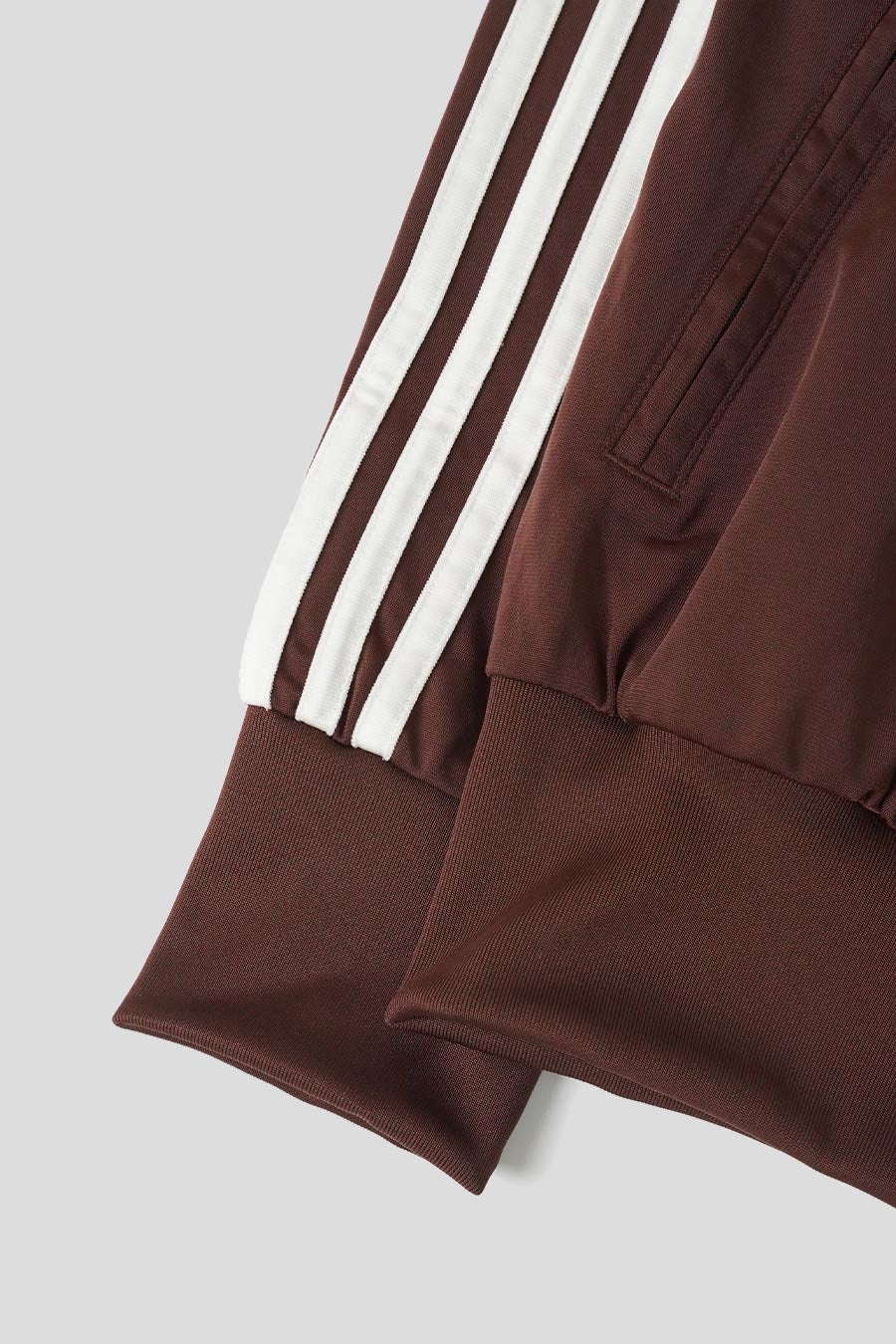 ADIDAS - VESTE DE SURVÊTEMENT FIREBIRD MARRON ET BLANCHE - LE LABO STORE