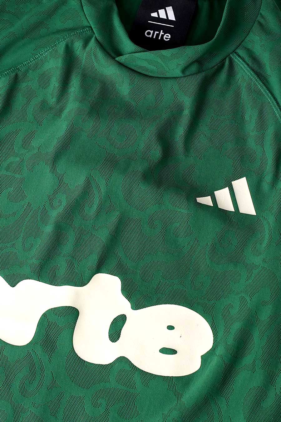ADIDAS - JERSEY FOOTBALL X ARTE VERT - LE LABO STORE