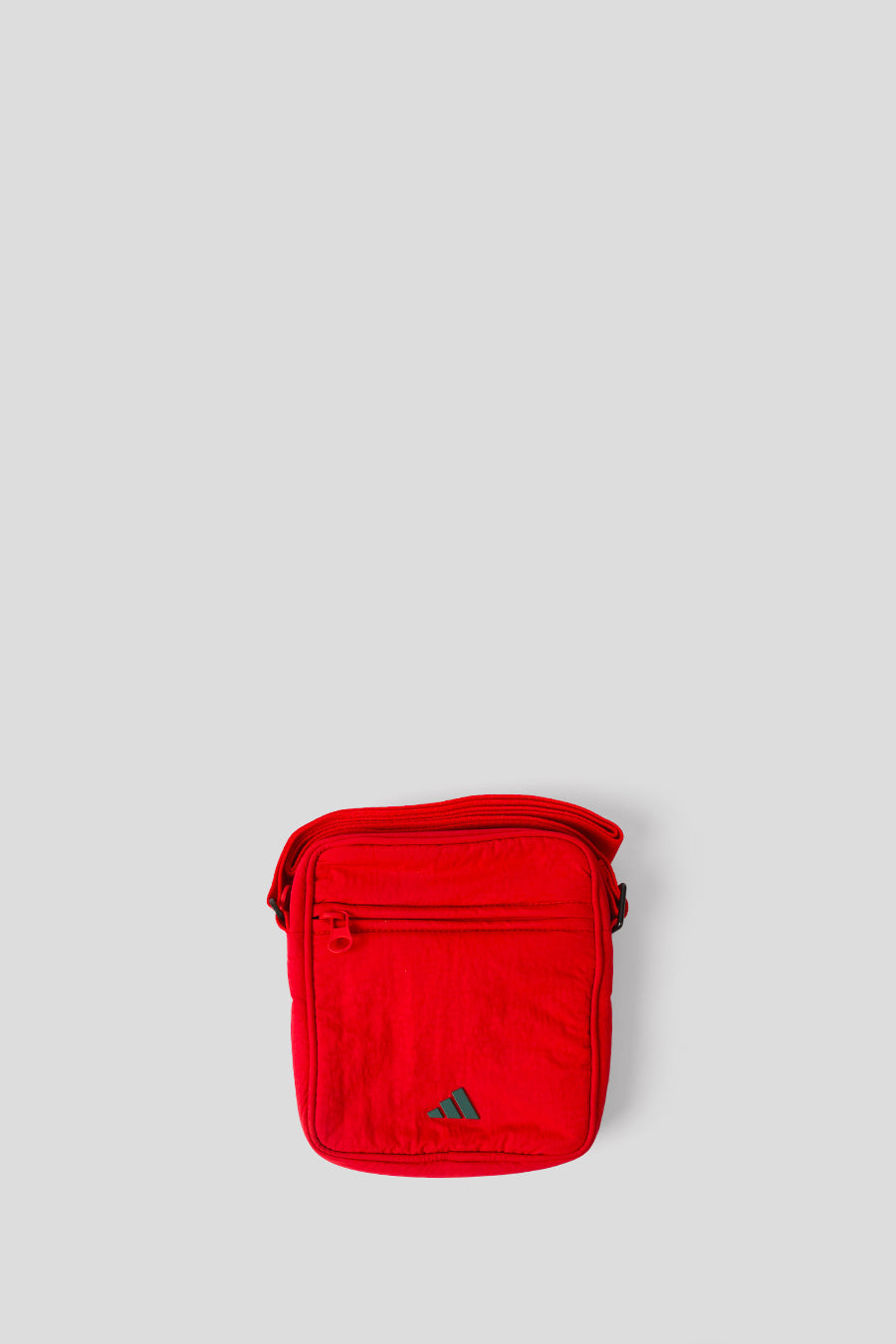 ADIDAS - RED BAG X ARTE - LE LABO STORE