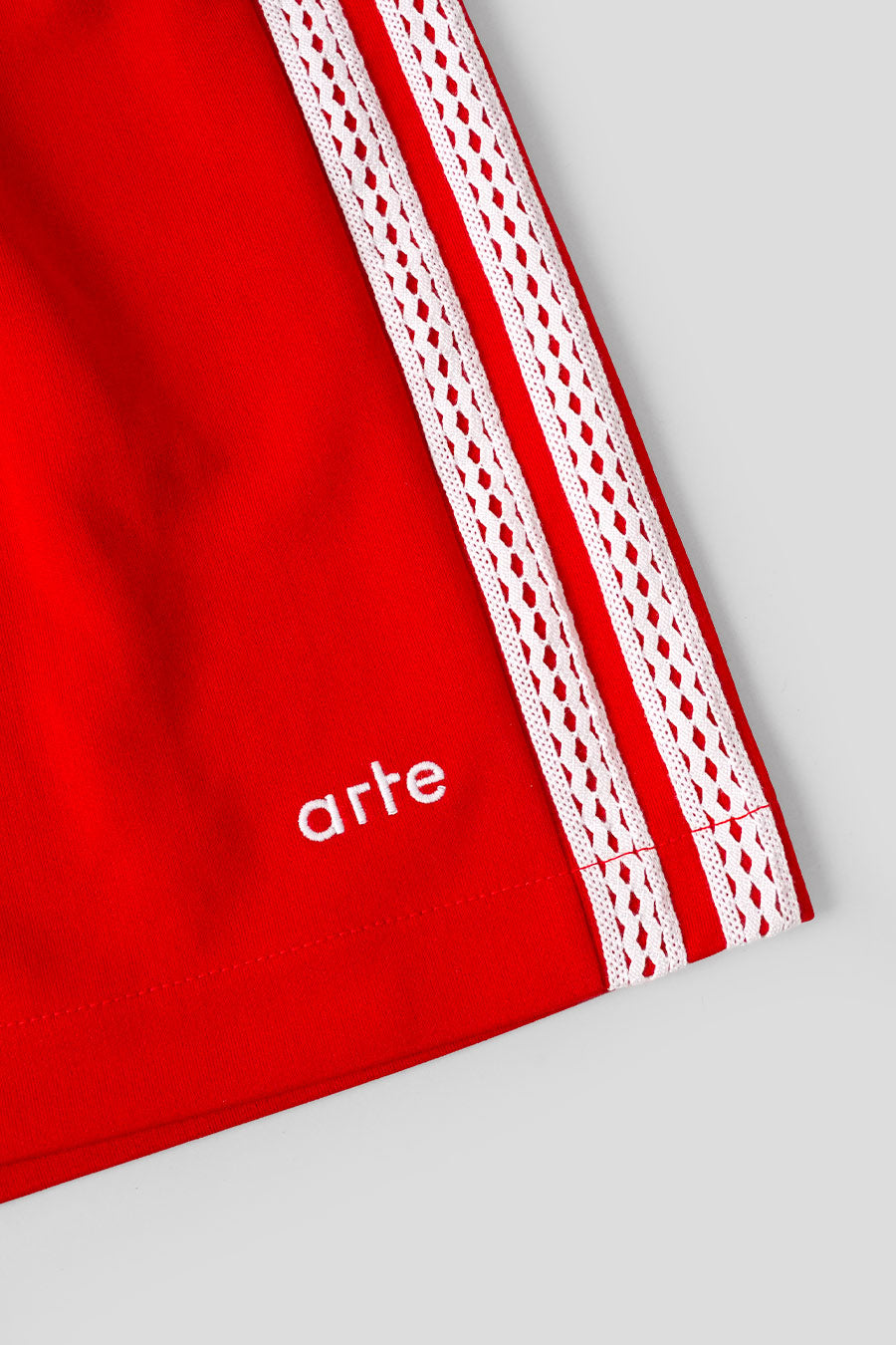 ADIDAS - RED AND WHITE SHORT X ARTE - LE LABO STORE