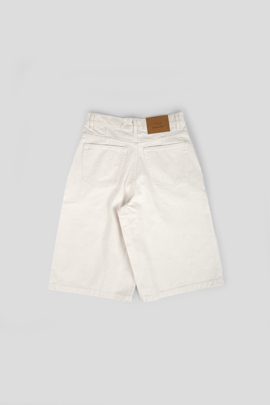 AMI PARIS - WHITE CREAM LOOSE SHORTS - LE LABO STORE