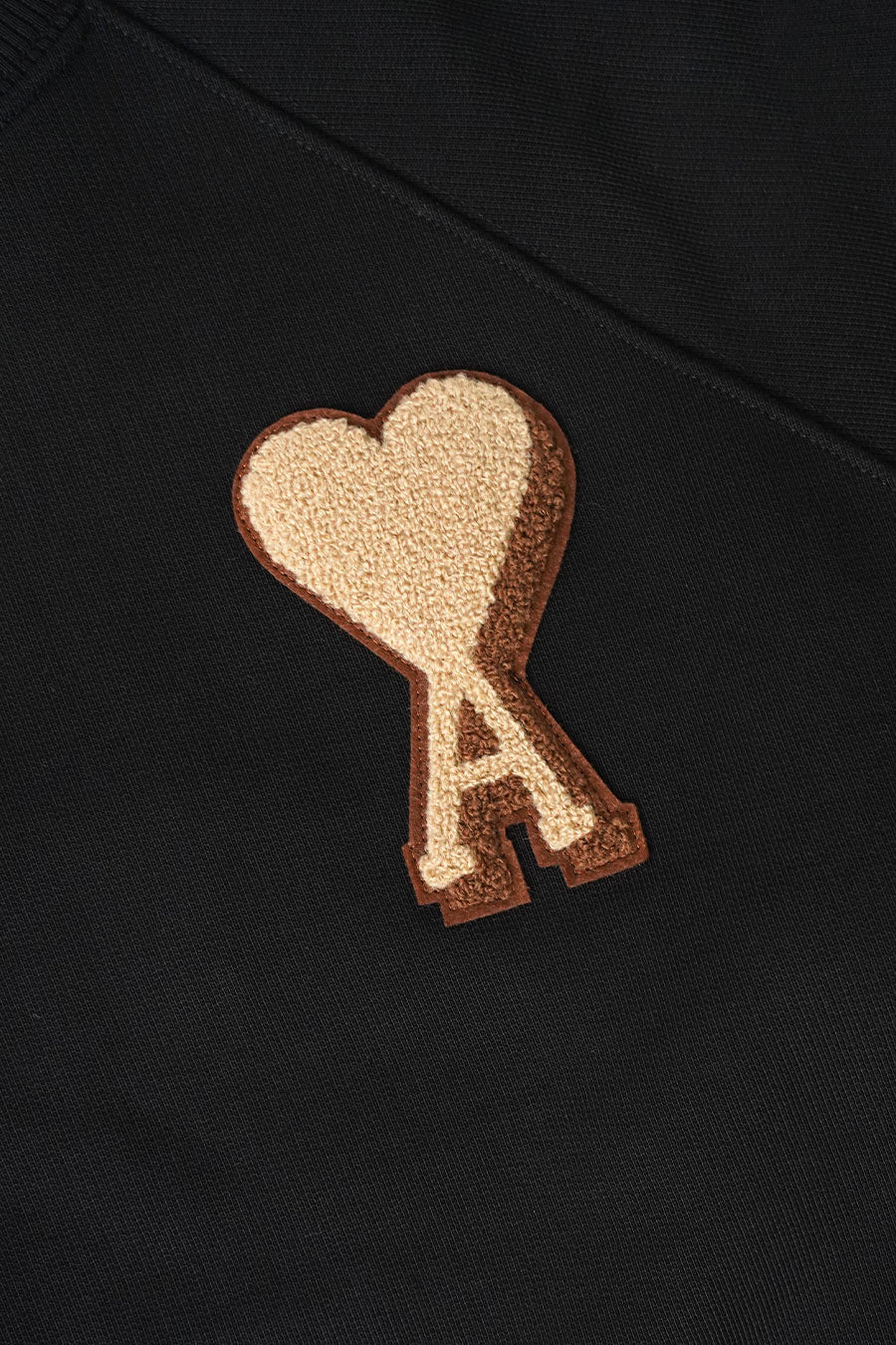 AMI PARIS - BLACK PATCH AMI DE COEUR CREWNECK - LE LABO STORE
