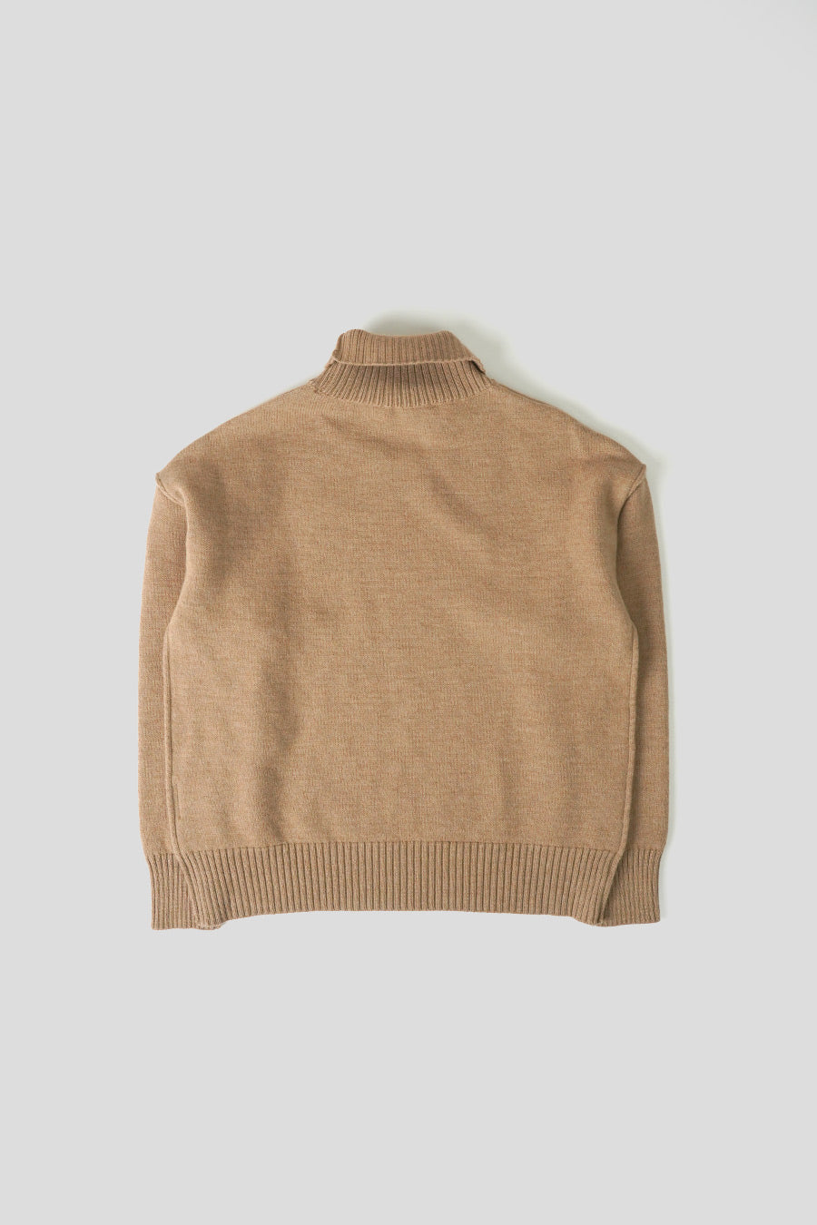 AMI PARIS - PULL COL HAUT AMI DE COEUR CAMEL - LE LABO STORE
