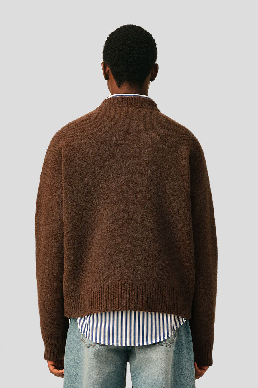 AMI PARIS - PULL COL ROND AMI DE COEUR CHOCOLAT ET ÉCRU - LE LABO STORE