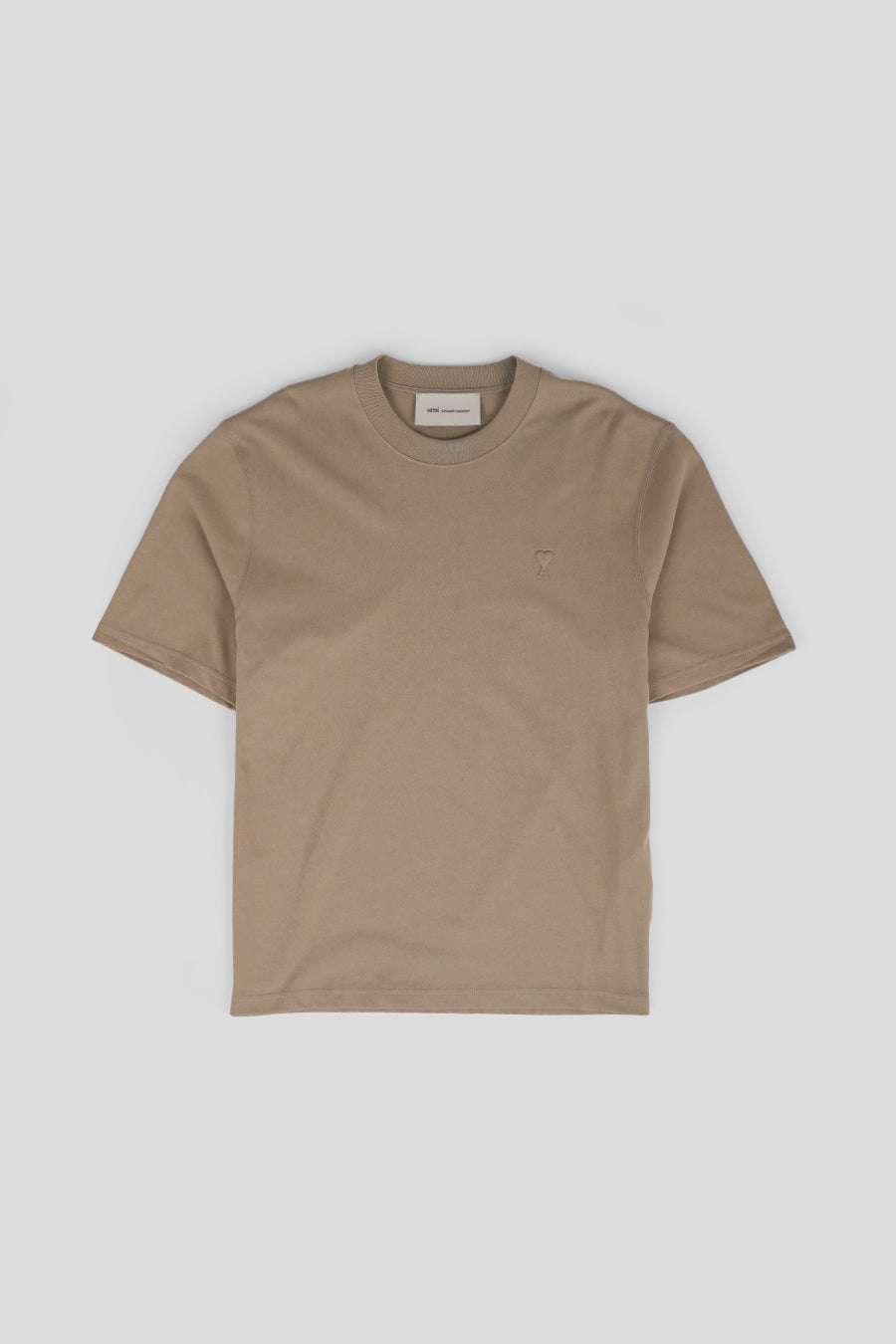 AMI PARIS - BEIGE TAUPE SMALL ADC EMBOSSED T-SHIRT - LE LABO STORE
