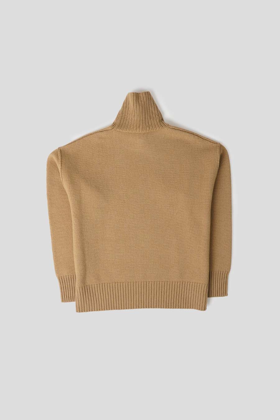 AMI PARIS - CAMEL AND BLACK AMI DE COEUR MOCK NECK PULLOVER - LE LABO STORE