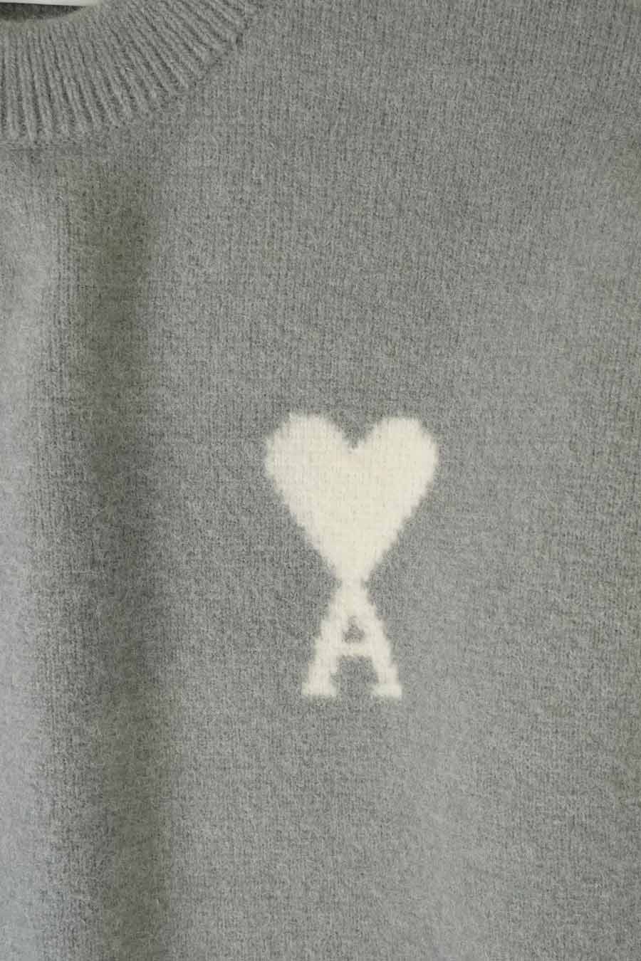 AMI PARIS - PULL COL ROND AMI DE COEUR GRIS ET ÉCRU - LE LABO STORE
