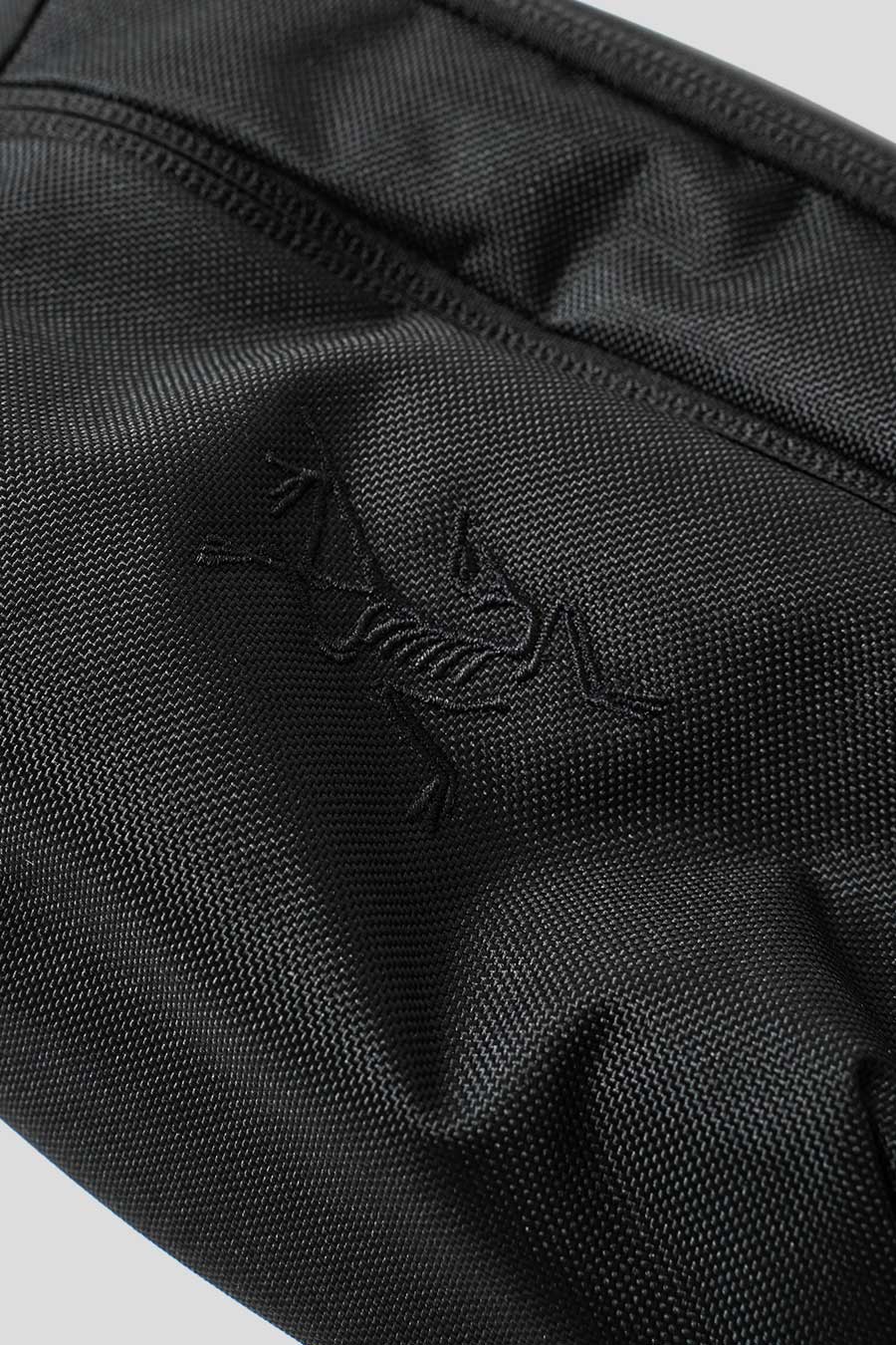 Arc'teryx - SACOCHE MANTIS 1 NOIRE - LE LABO STORE