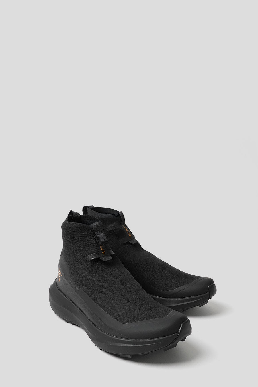 Arc'teryx - BLACK NORVAN 4 NIVALIS SNEAKERS - LE LABO STORE