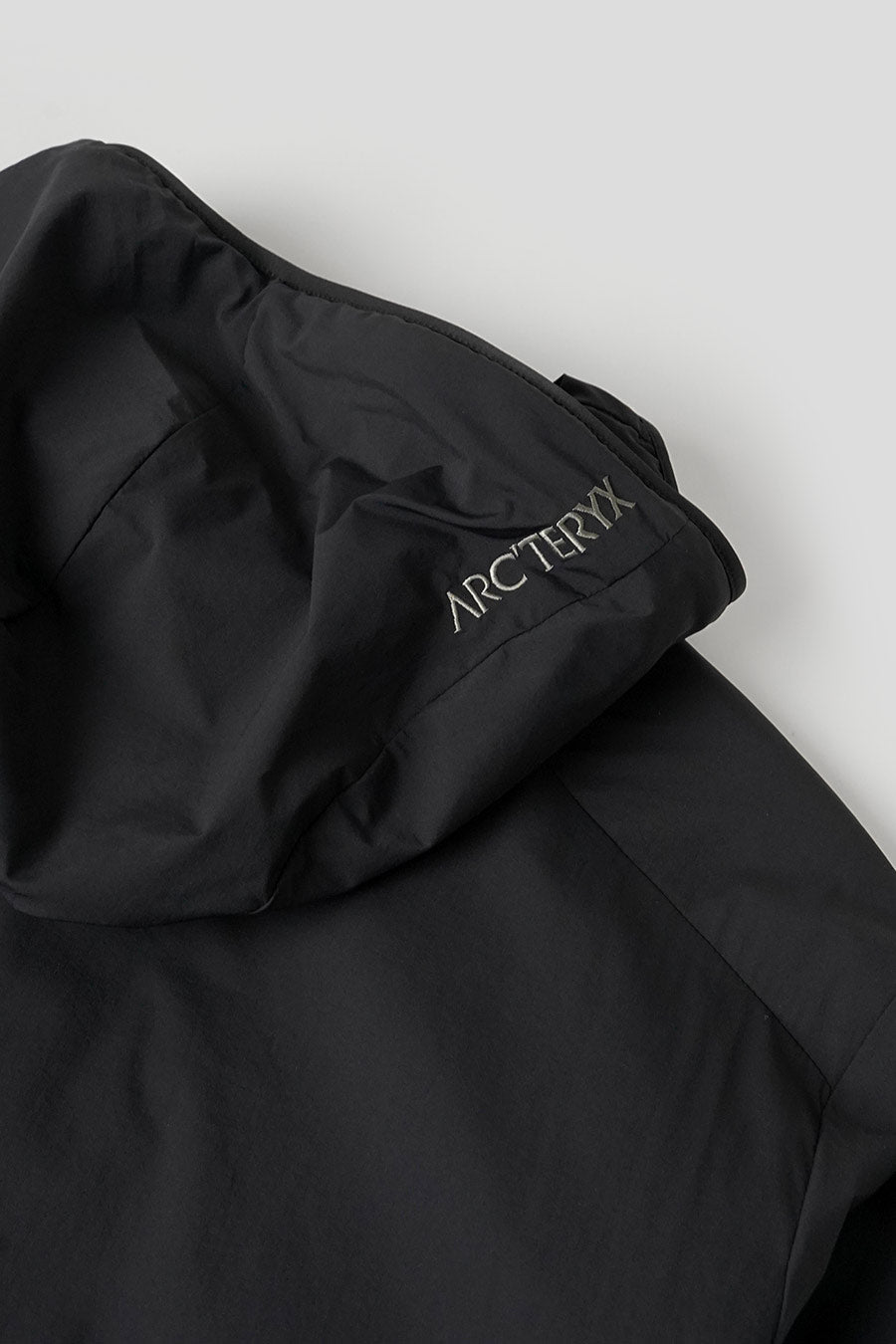 Arc'teryx - VESTE ATOM SL HOODY M NOIRE - LE LABO STORE