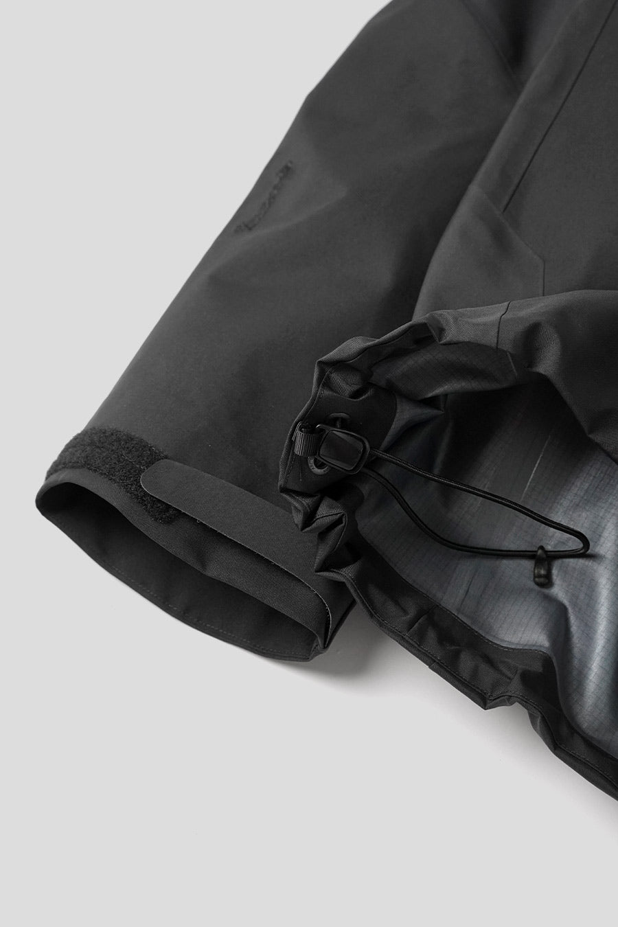 Arc'teryx - VESTE BETA AR NOIRE - LE LABO STORE