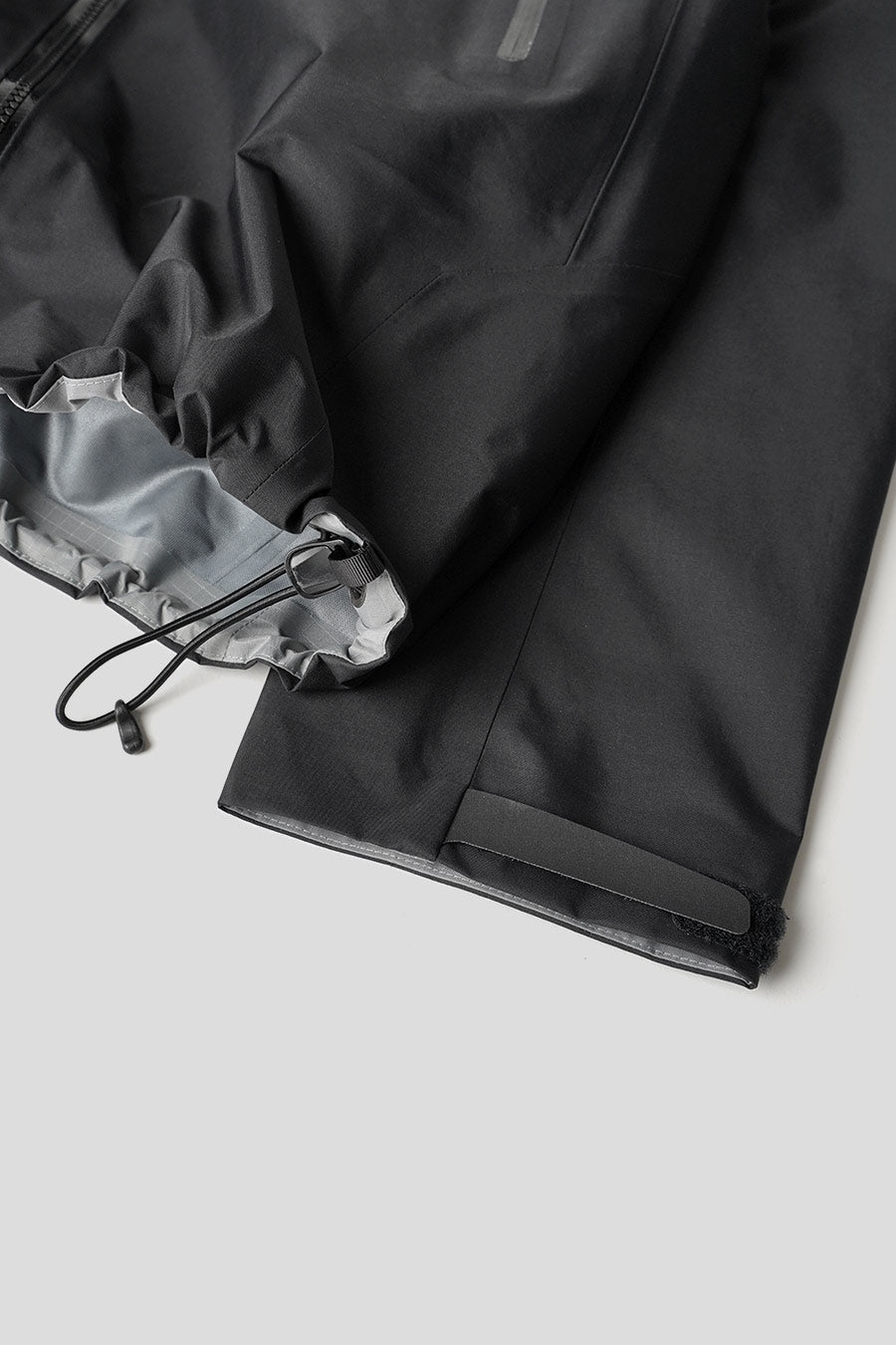 Arc'teryx - BLACK BETA SL M JACKET - LE LABO STORE