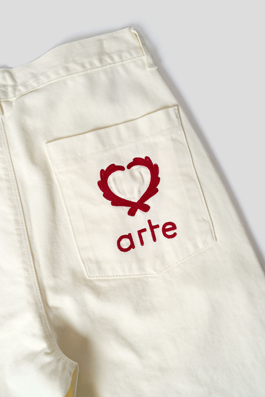 Arte - JEAN POAGE BACK HEART CRÈME - LE LABO STORE