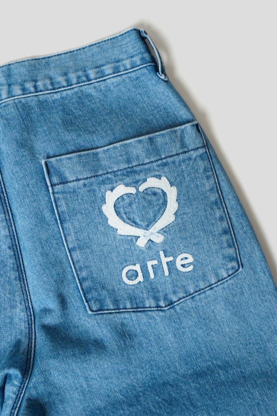 Arte - JEAN POAGE BACK HEART DENIM - LE LABO STORE