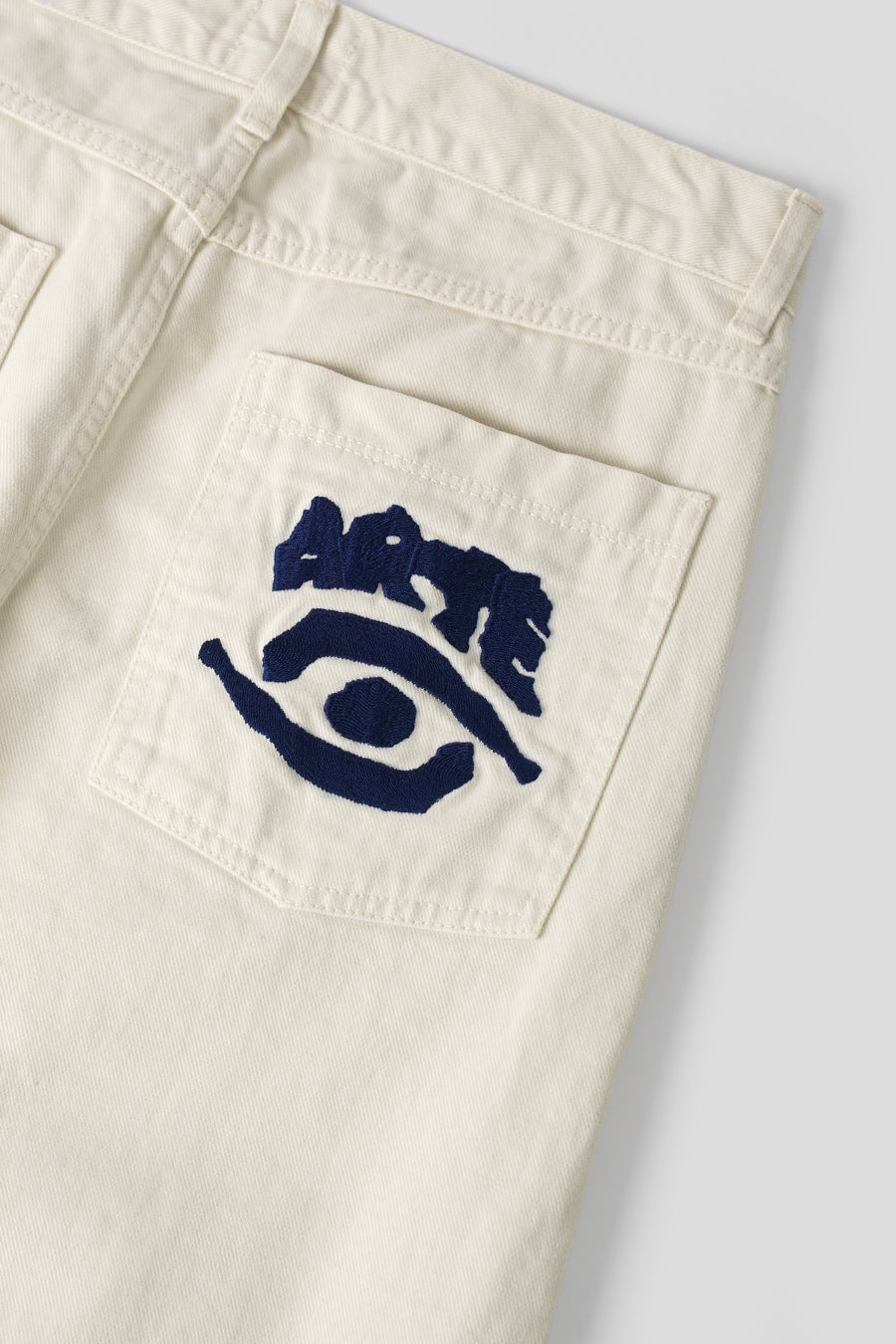 Arte - BACK POCKET GRAPHIC CREAM PANTS - LE LABO STORE