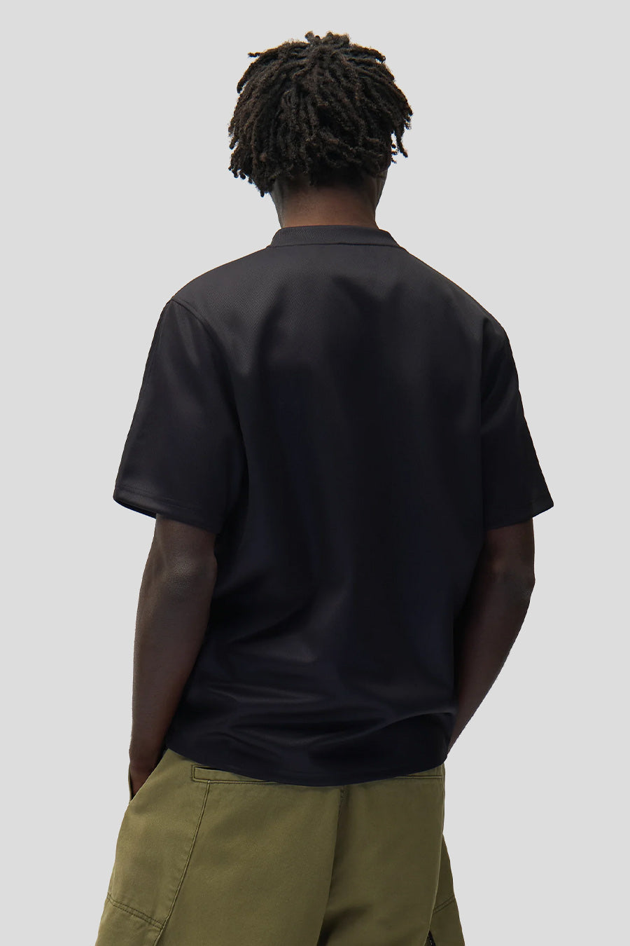 Arte - BLACK FOOTBALL T-SHIRT - LE LABO STORE