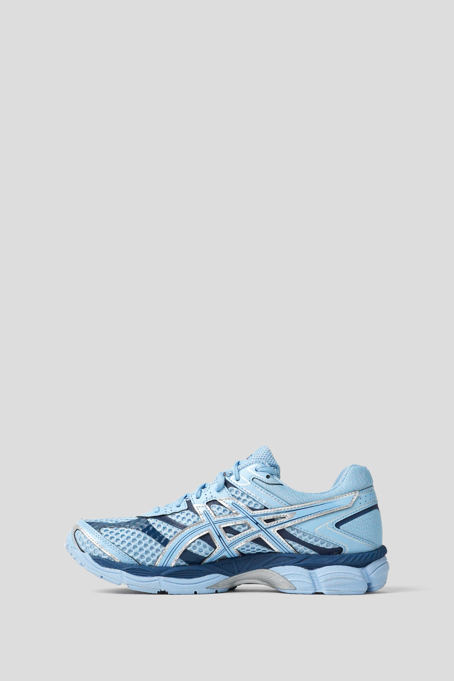 Asics - STONE WASH AND INDEPENDENCE BLUE GEL-CUMULUS 16 SNEAKERS - LE LABO STORE