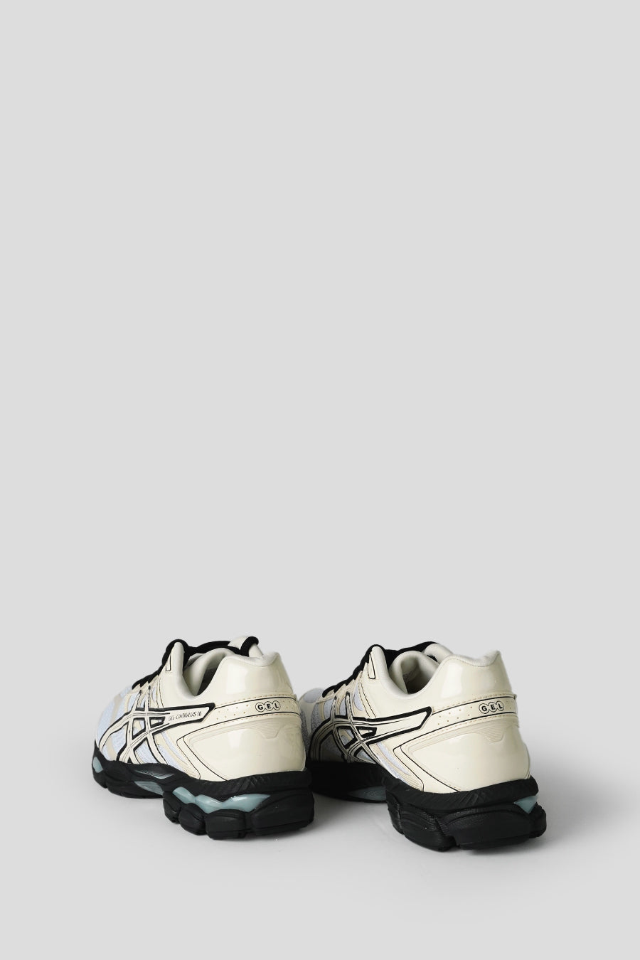 Asics - SNEAKERS GEL-CUMULUS 16 WHITE ET CREAM - LE LABO STORE
