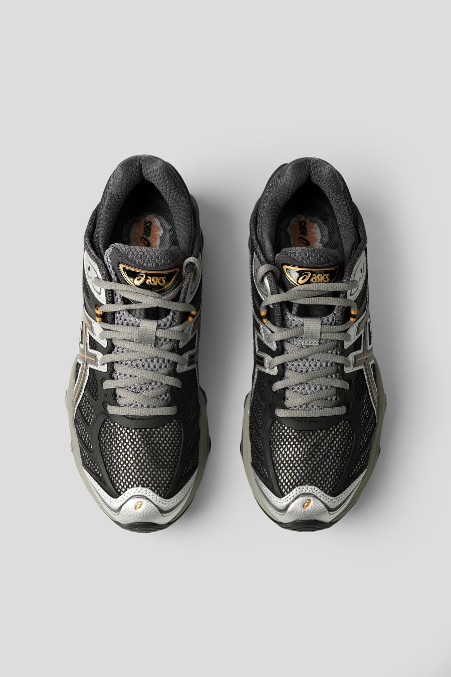 Asics - SNEAKERS GEL-KINETIC 2.0 CLAY GREY BLACK - LE LABO STORE