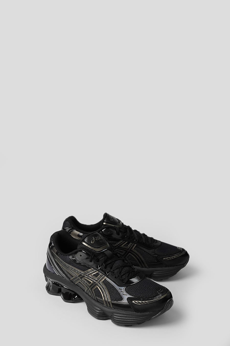 Asics - BLACK AND GRAPHITE GREY GEL-KINETIC FLUENT SNEAKERS - LE LABO STORE