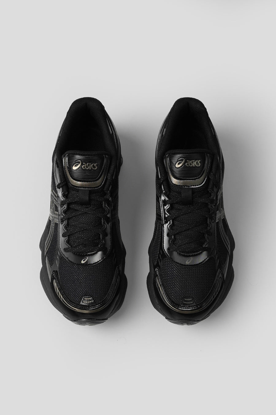Asics - SNEAKERS GEL-KINETIC FLUENT BLACK ET GRAPHITE GREY - LE LABO STORE