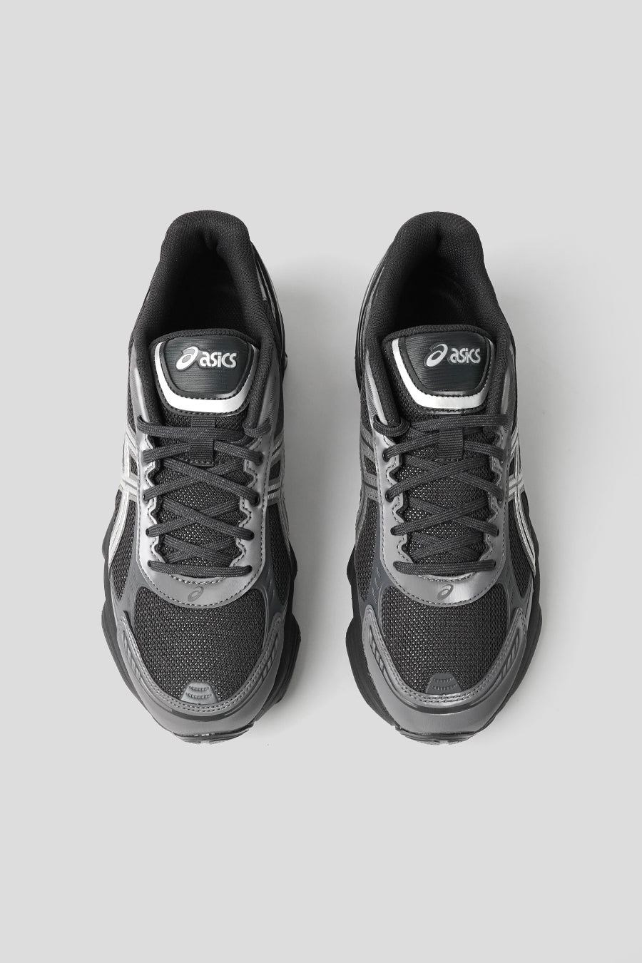 Asics - SNEAKERS GEL-KINETIC FLUENT GRAPHITE GREY ET PURE SILVER - LE LABO STORE