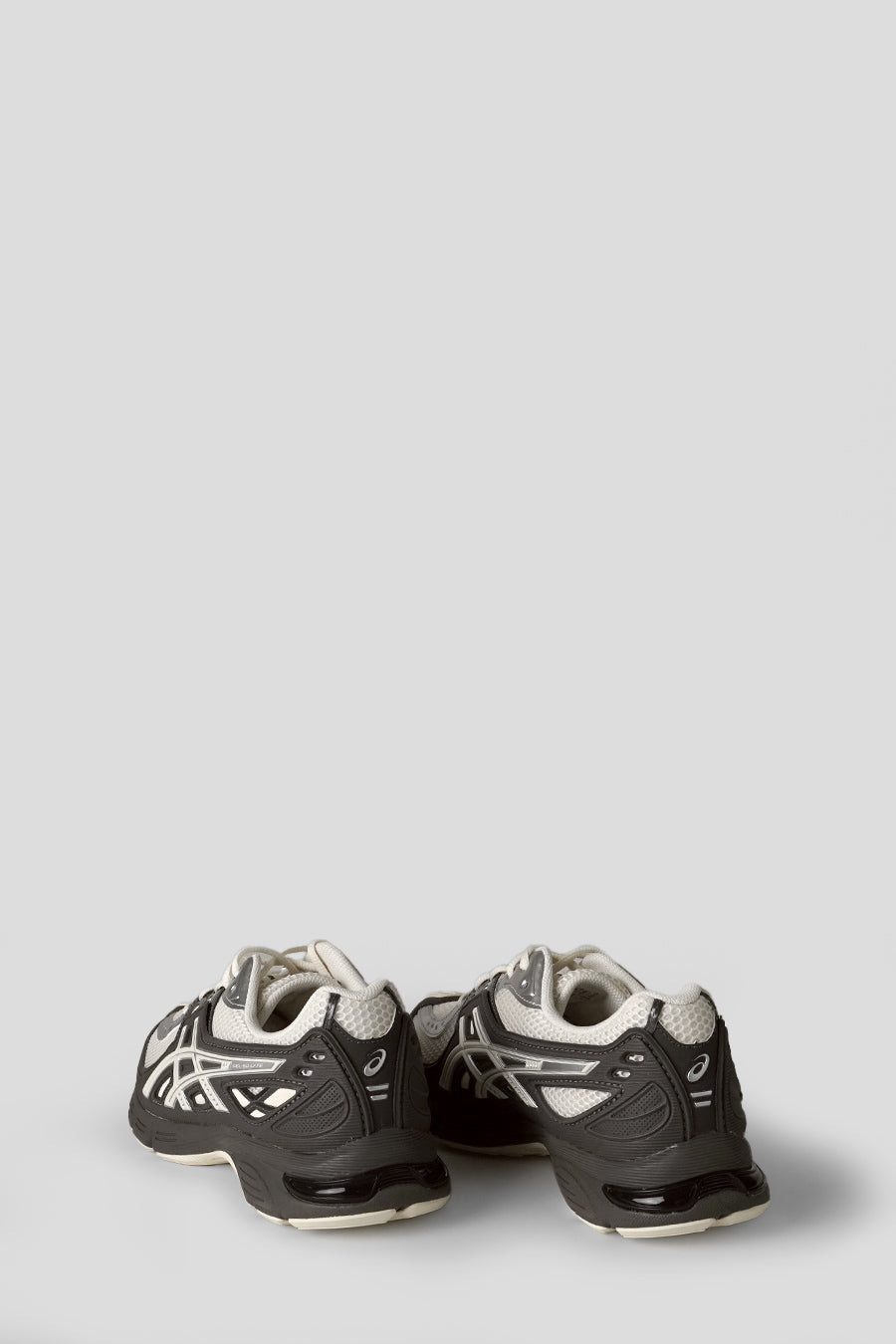 Asics - CREAM AND CARBON GEL-SD-LYTE SNEAKERS - LE LABO STORE