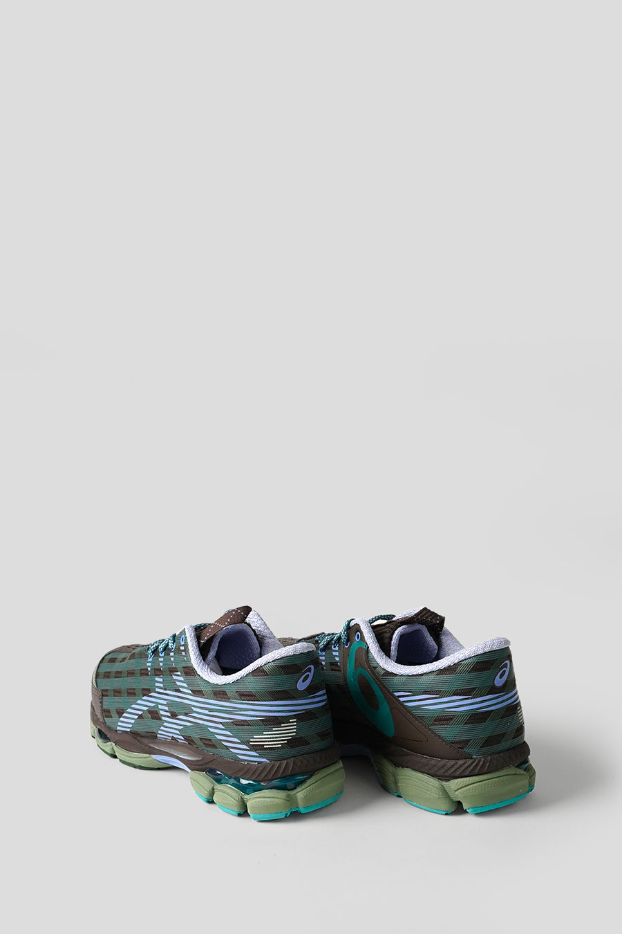Asics - SNEAKERS US8-S GEL-SJ33 ROASTED COFFEE AND BLUEBELL - LE LABO STORE