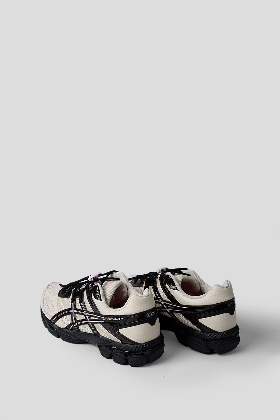 Asics - SNEAKERS GEL-CUMULUS 16 X FINESSE DESERT ROSE - LE LABO STORE