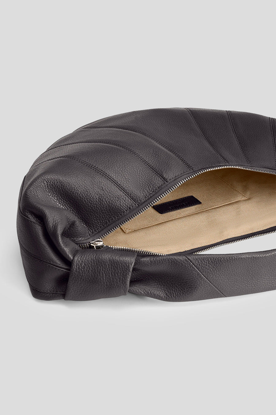 LEMAIRE - BAG FORTUNE CROISSANT GRAINED DARK CHOCOLATE - LE LABO STORE