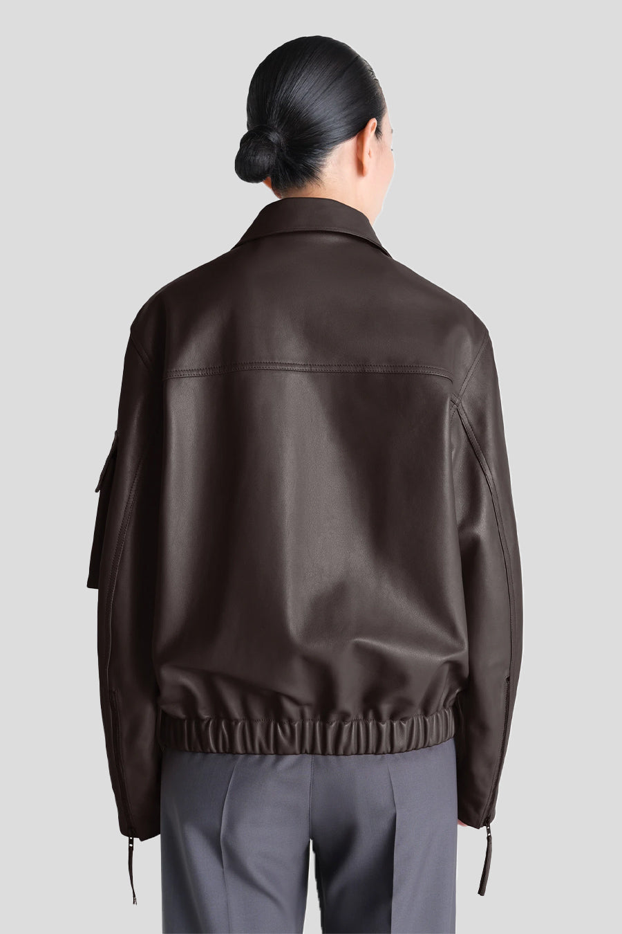 LEMAIRE - BLOUSON MULTIPOCHE EN CUIR MOKA - LE LABO STORE