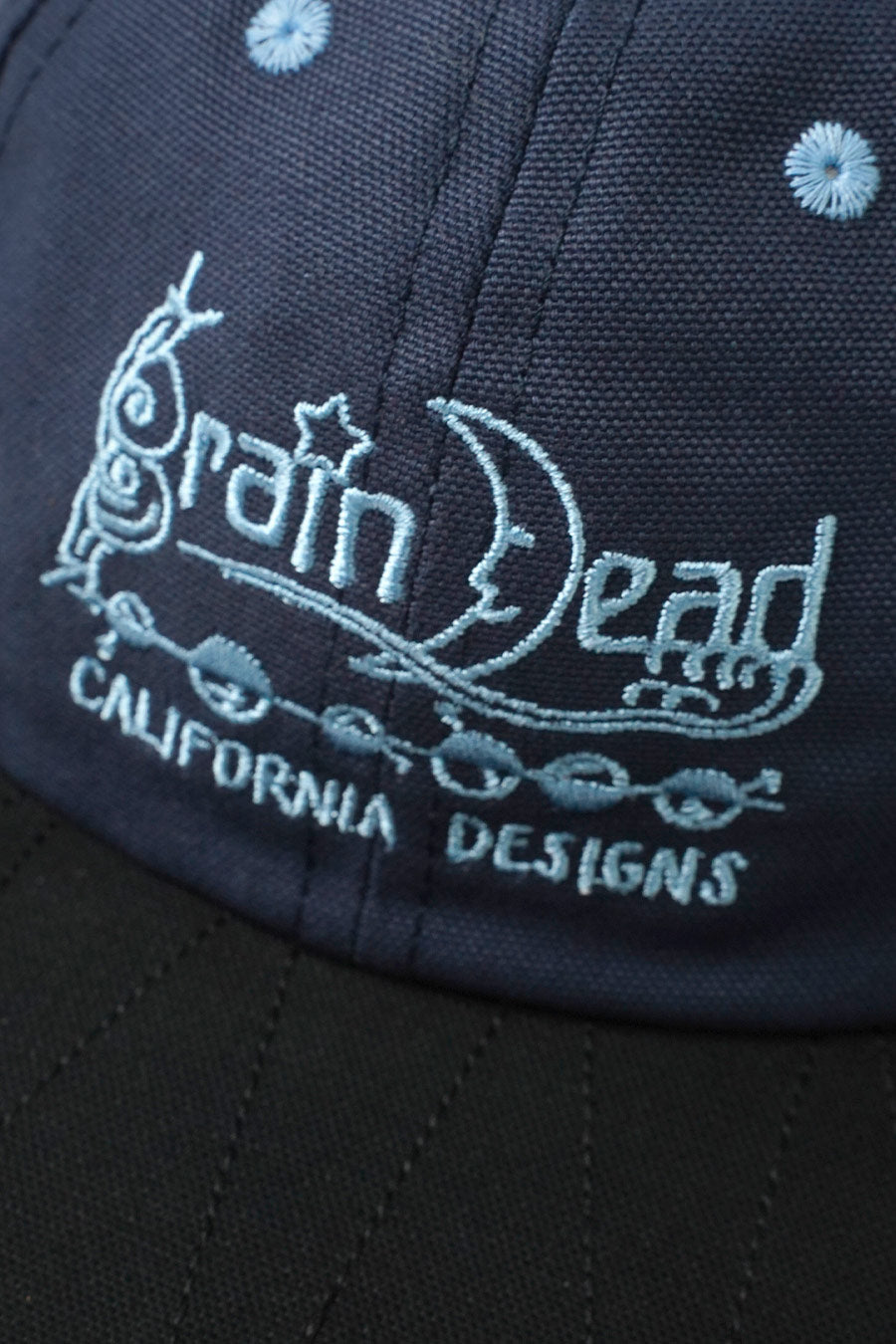 BRAIN DEAD - CASQUETTE CALIFORNIA DESIGNS LONG BRIM BLEUE ET NOIRE - LE LABO STORE